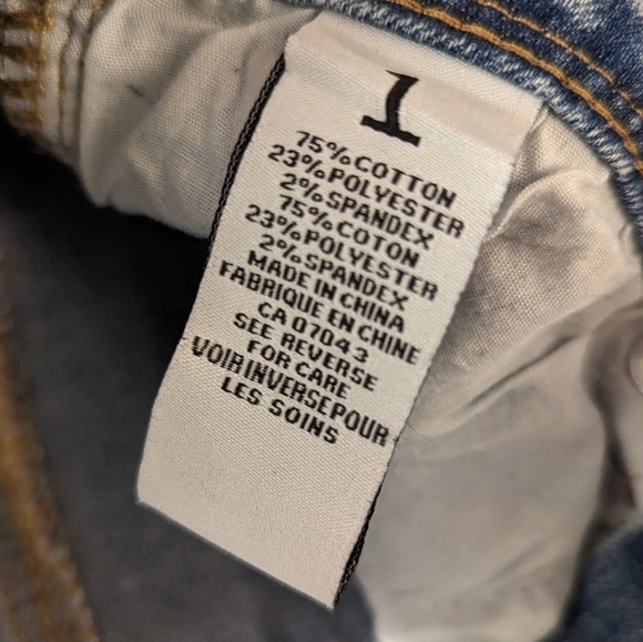 🎉3/$25🎉 LIGHT Almost Famous Jeans - Picture 4 of 5